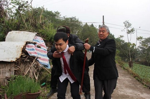 內江市東興區法院成功化解一起老人贍養糾紛二.jpg
