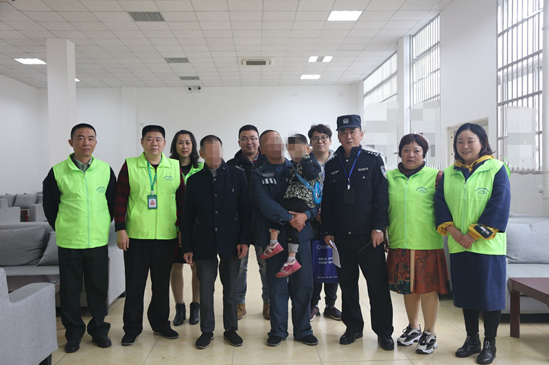 一份親子鑒定，讓兒有書可讀，讓他有家可歸