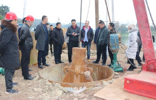 內(nèi)江市交通運(yùn)輸局專題調(diào)研資中銀山渡改橋項目建設(shè).jpg