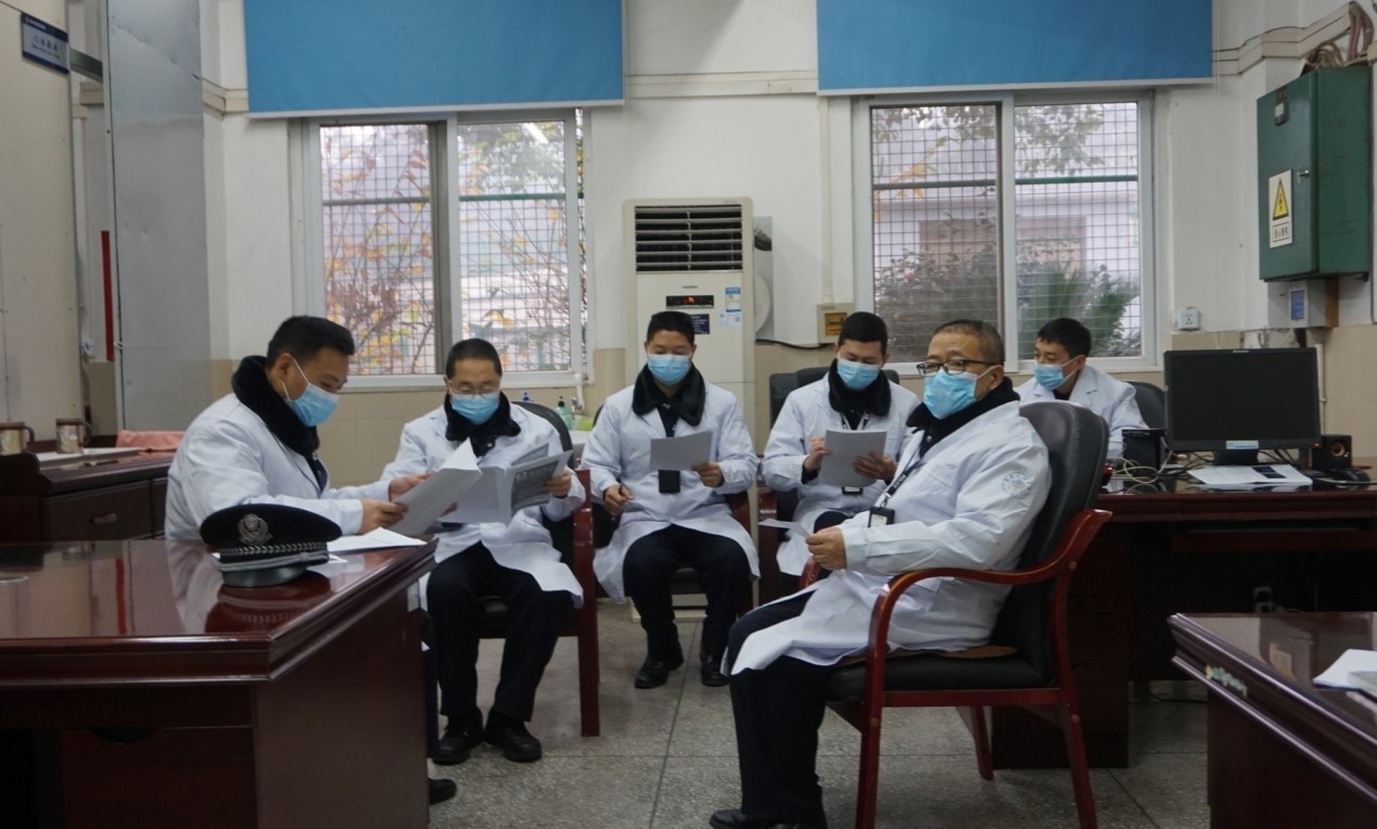 宜賓監獄醫院組織學習新型冠狀病毒感染的  肺炎最新防控知識