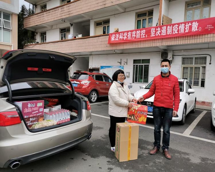 大元村黨員捐贈物資.jpg