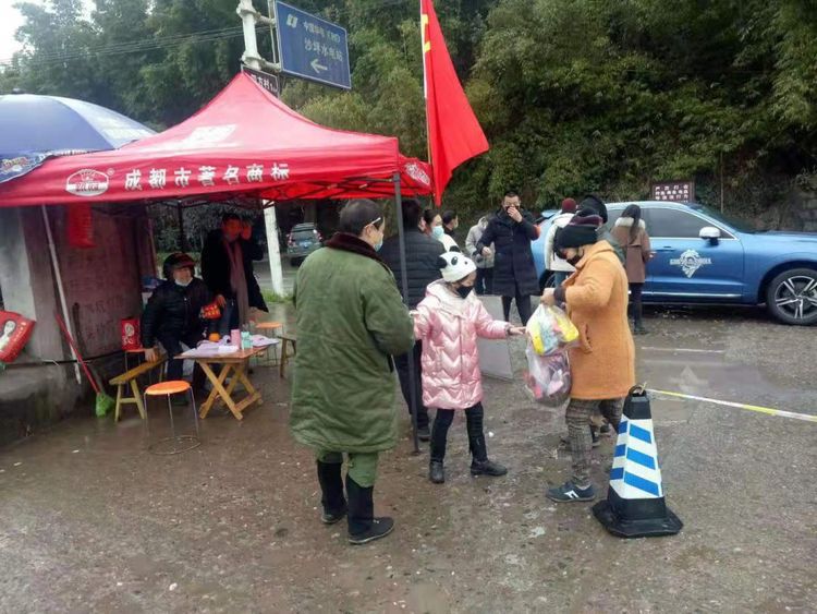 望魚戰“疫”中的暖心人暖心事2.jpg