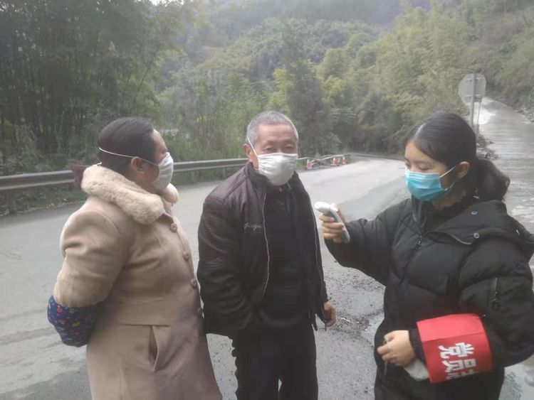 望魚戰“疫”中的暖心人暖心事1.jpg