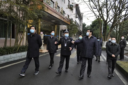 省委常委、省委政法委書記鄧勇一行到漢王山監獄檢查指導疫情防控工作
