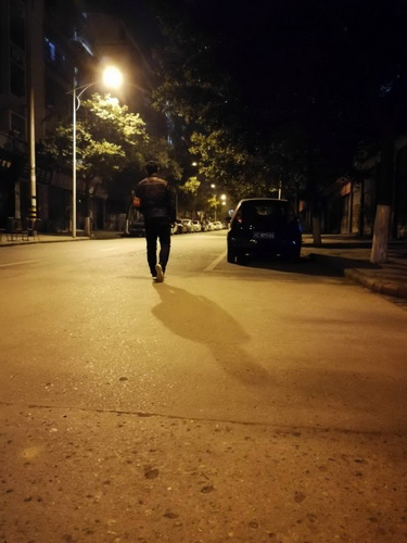 戰(zhàn)役令旗手—李玉忠 凌晨一點(diǎn)下班照片.jpg