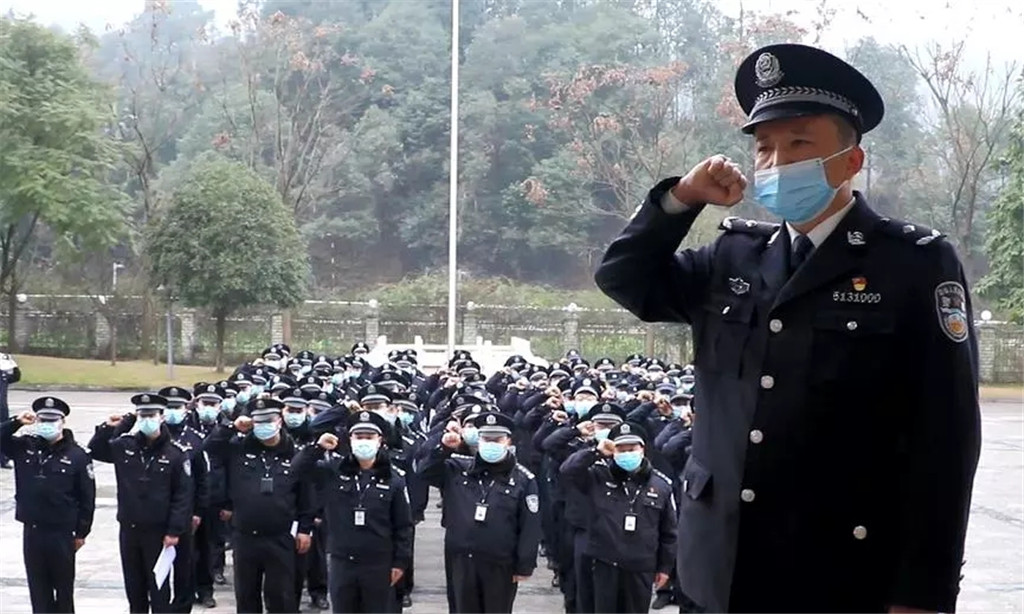 平凡崗位綻“微光” 堅守陣地顯擔當