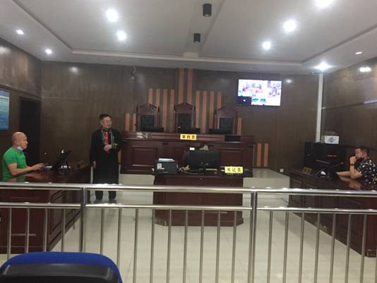 “帶病”奮戰不言休 恪守職責傳溫情.jpg