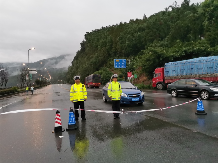 318路段往多營方向交通管制_wps圖片.jpg