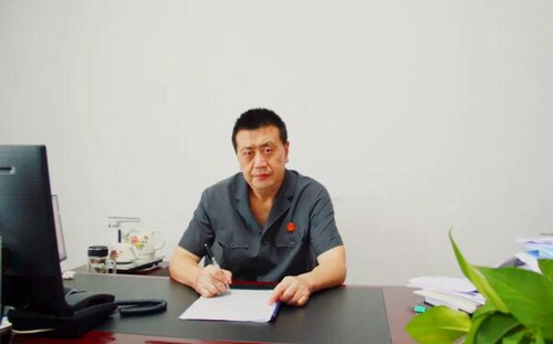 熊衛綱.jpg