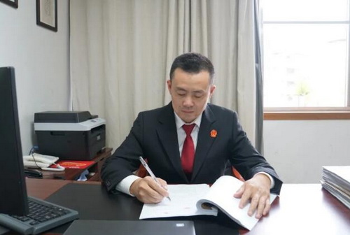 劉波.jpg