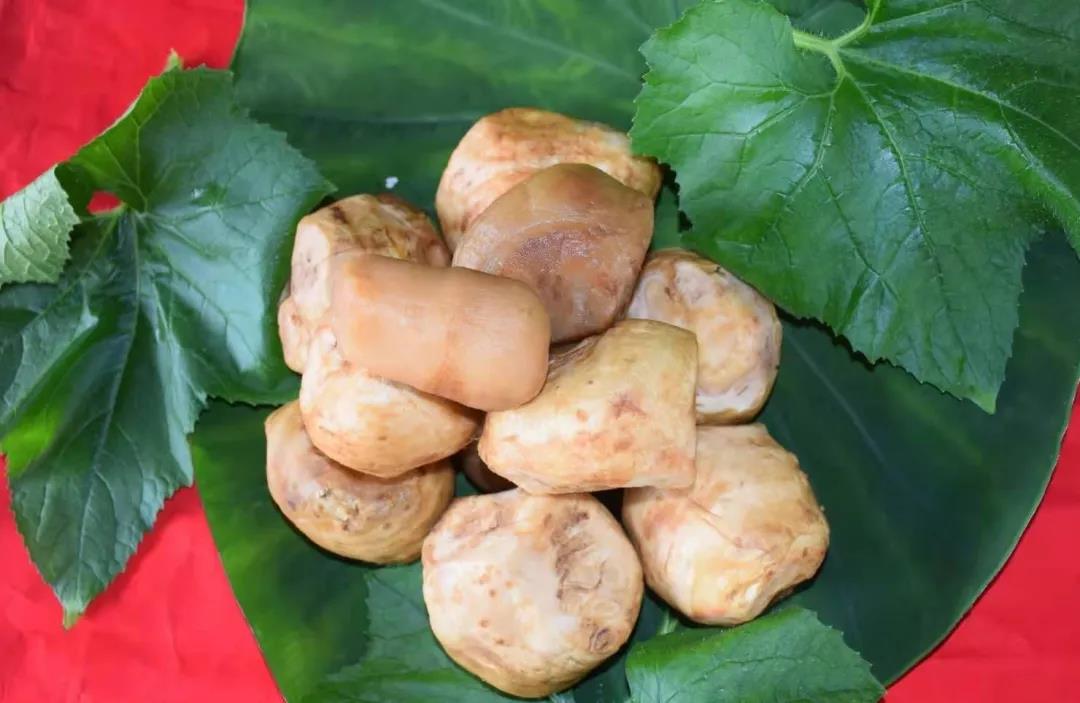 大頭菜及腌菜壇子.jpg