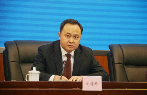 省法院黨組成員、政治部主任劉學(xué)鋒講話.JPG