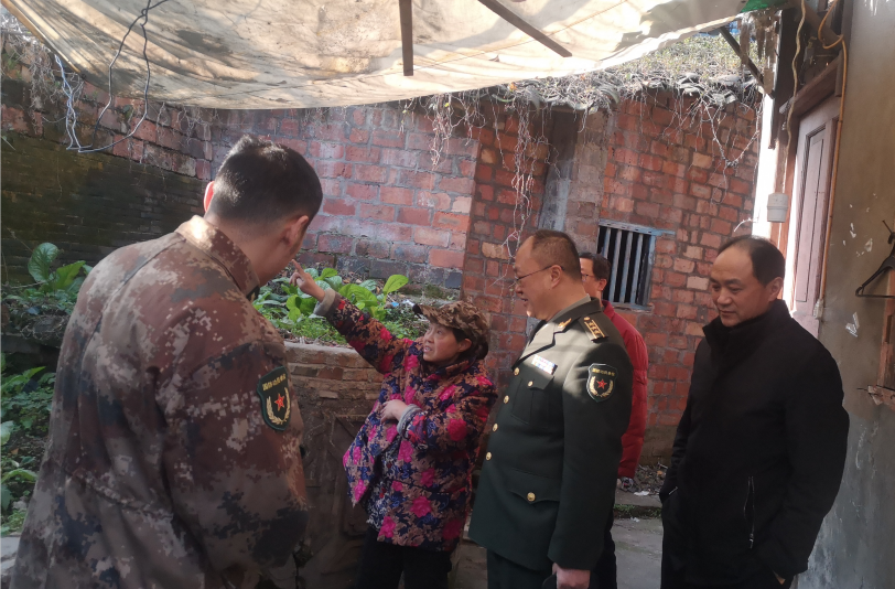 王軍督導西城街道辦事處森林防滅火工作.png
