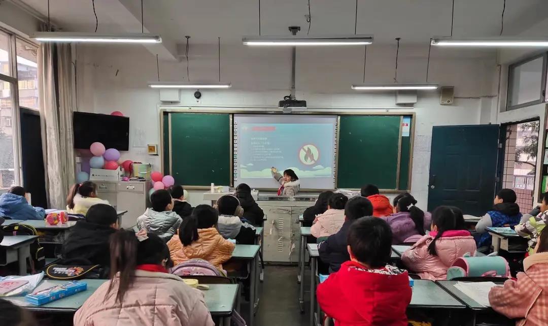 實(shí)驗(yàn)小學(xué)康藏路校區(qū)開(kāi)展森林防火主題教育.jpg