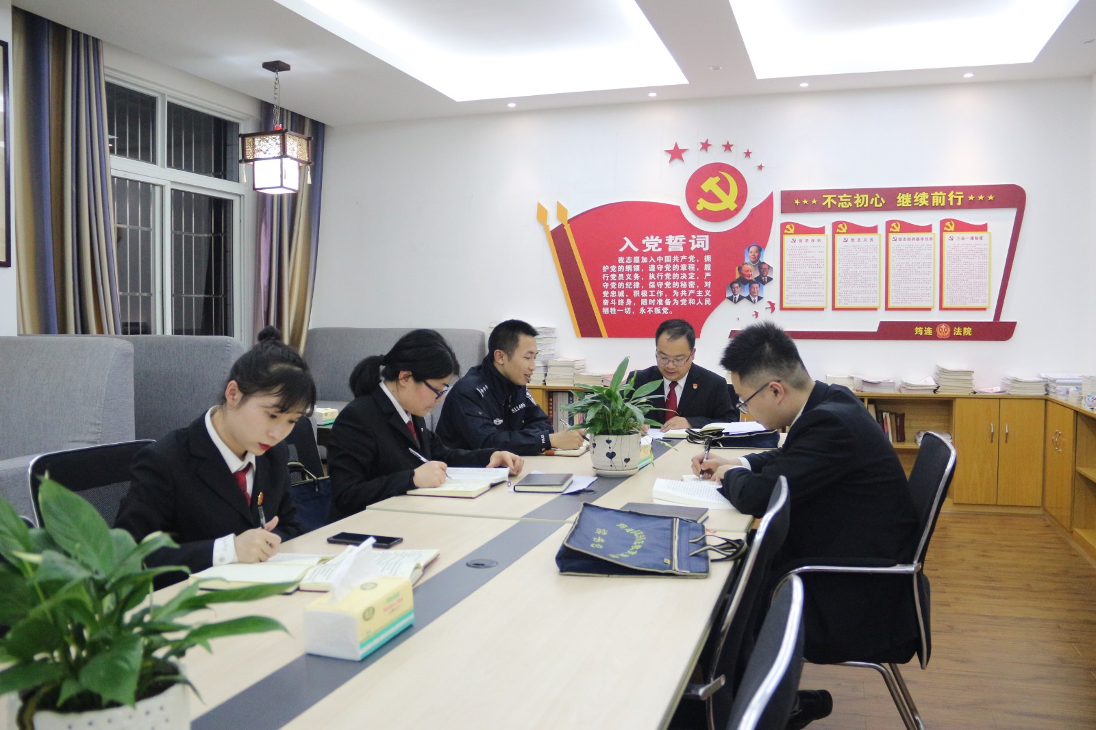 ④ 小組討論2.JPG