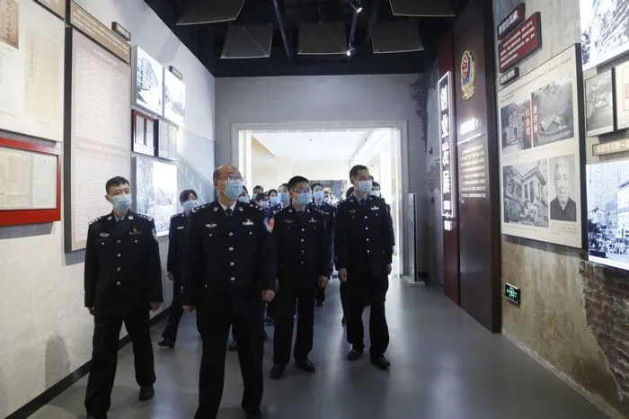 眉州監獄組織開展廉政警示教育和革命傳統教育活動