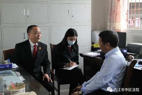 中區法院向人大代表問計.jpg