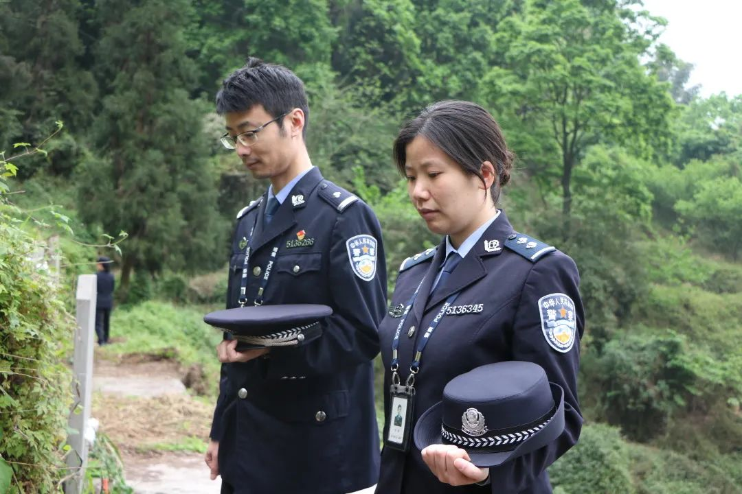 傳承紅色基因，汲取奮斗力量