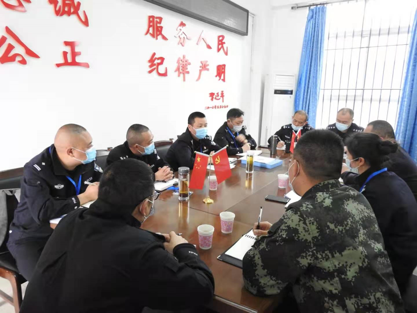 省廳監管總隊第十八交叉檢查組到樂至縣看守所檢查指導