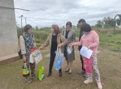 慰問李女士.jpg