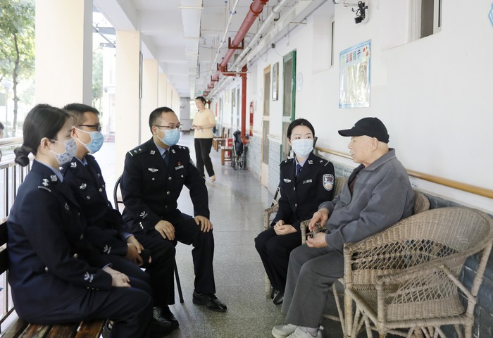 青春有你 傳承有我  一起聽老黨員講述他們與黨的故事