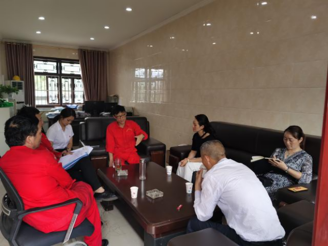 石馬社區(qū)黨委與雅安天然氣公司進行協(xié)商.png