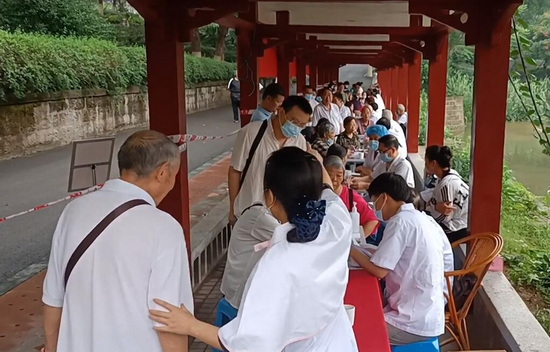 義診現場.jpg