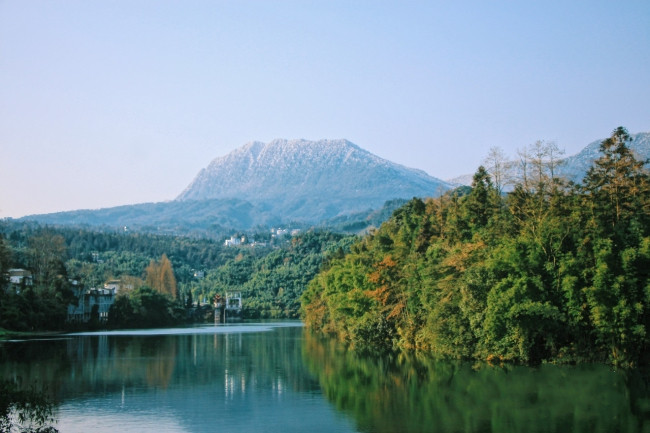 黃龍湖美景  張夢迪 攝.jpg