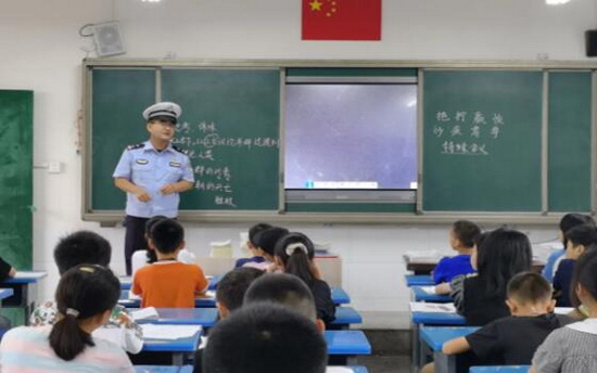 威遠交警.jpg