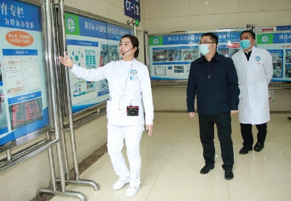 楊東二.jpg