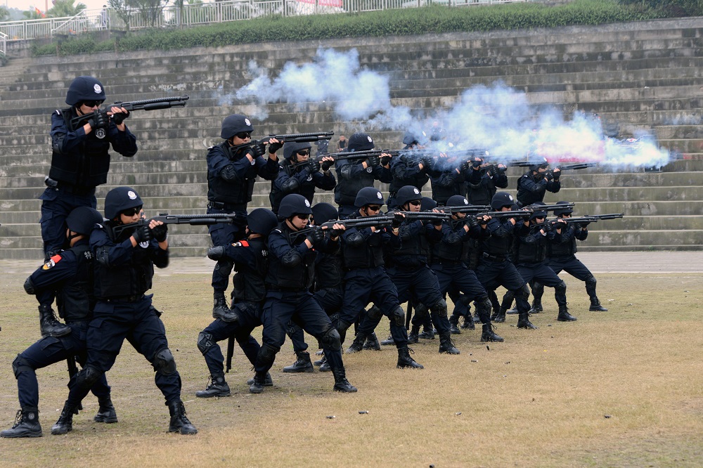 練，作者彭山縣公安局民警劉統(tǒng)華DSC_4111.JPG