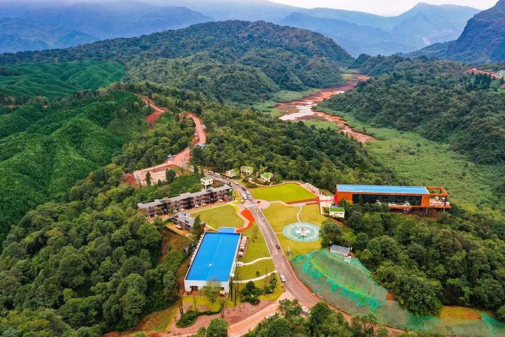 世外鄉村海子山.jpg
