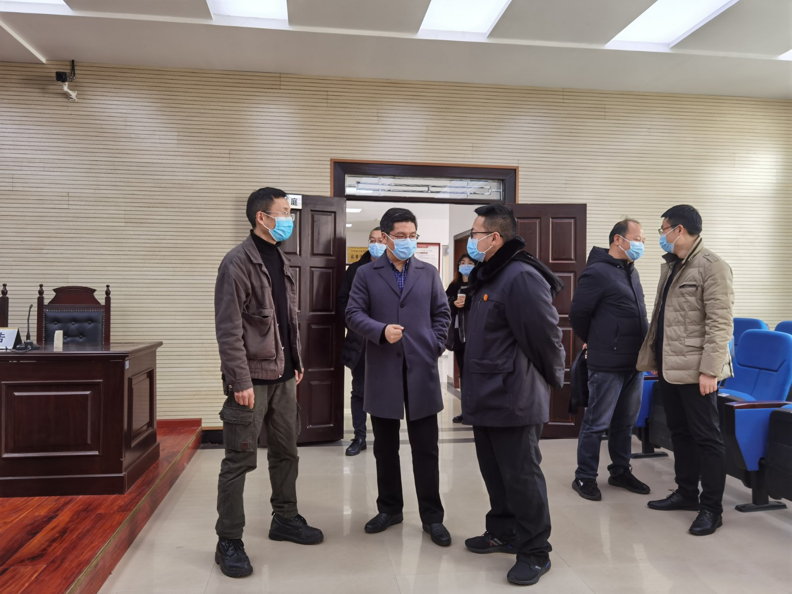 察看靈關法庭.jpg