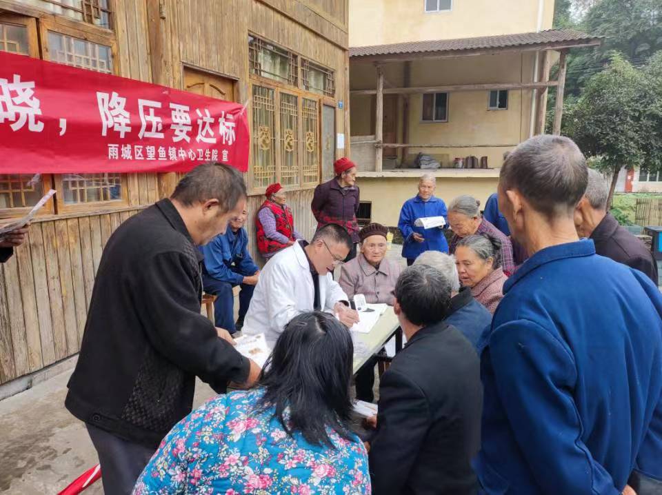 廖德榮工作照片.jpg