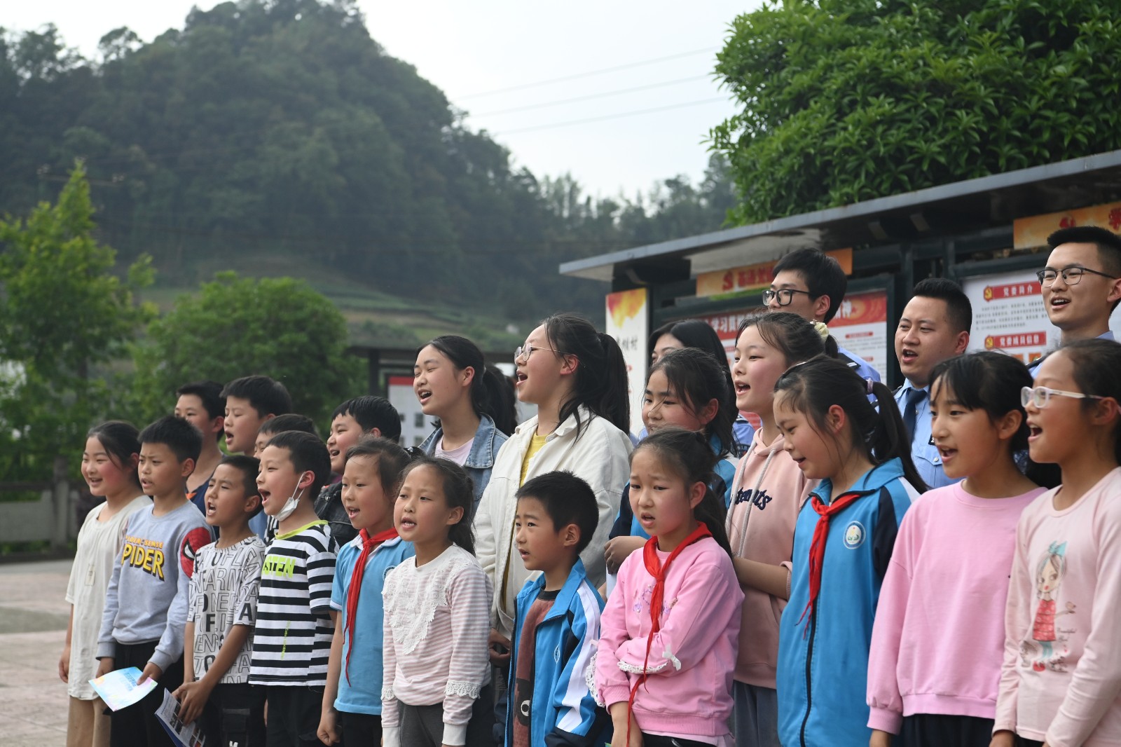 合唱《中國少年先鋒隊隊歌》.JPG