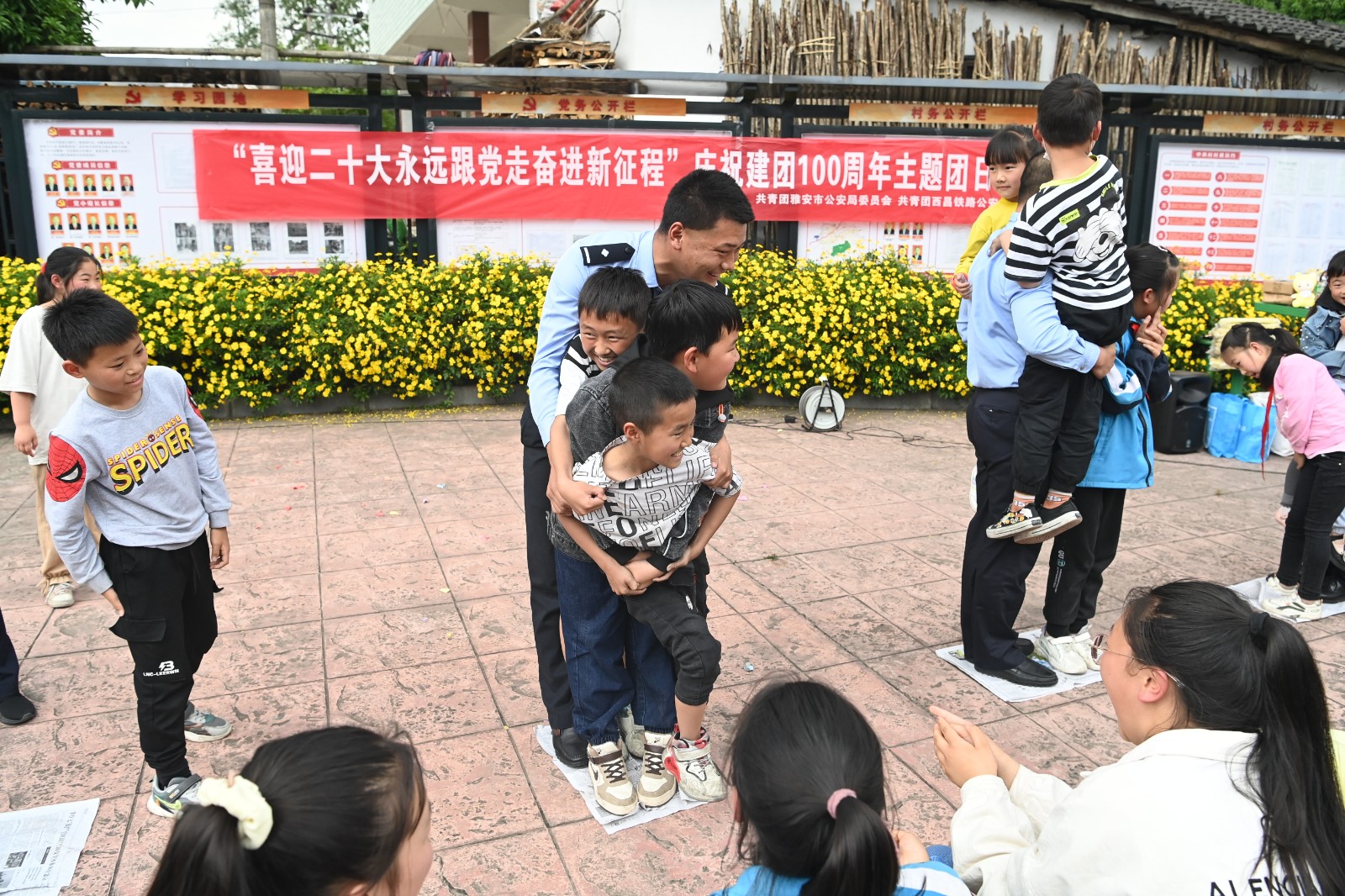 “保衛陣地”小游戲.JPG