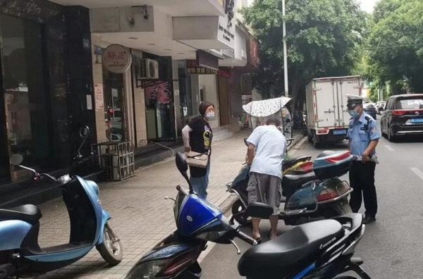 查兩輪2.jpg