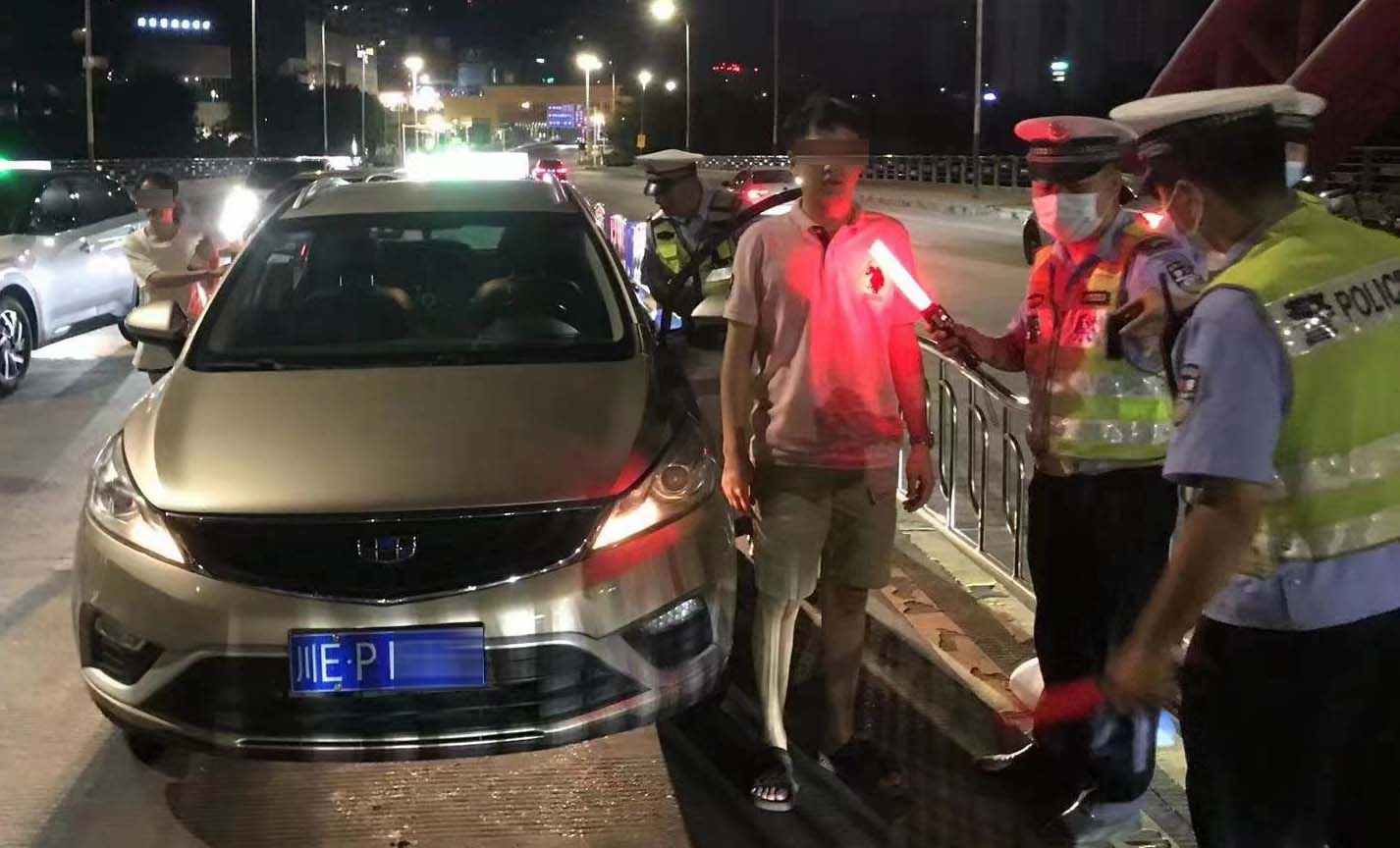 嚴查酒駕.jpg