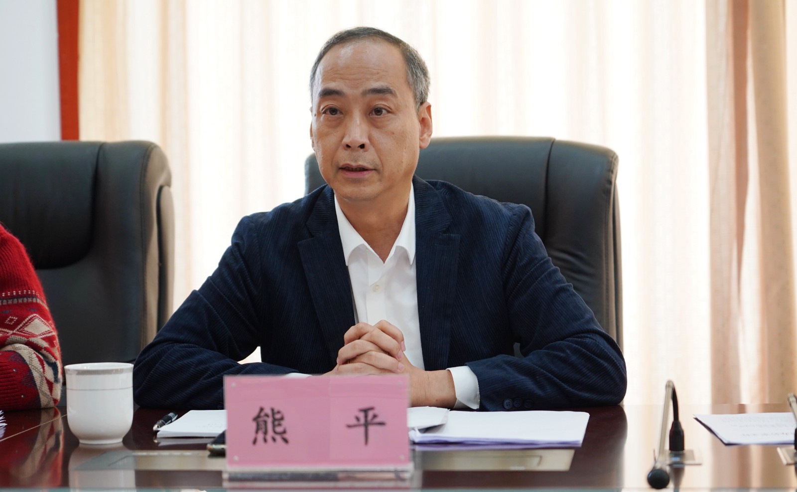圖片②：筠連縣人大常委會副主任、第四執法檢查小組組長熊平.jpg