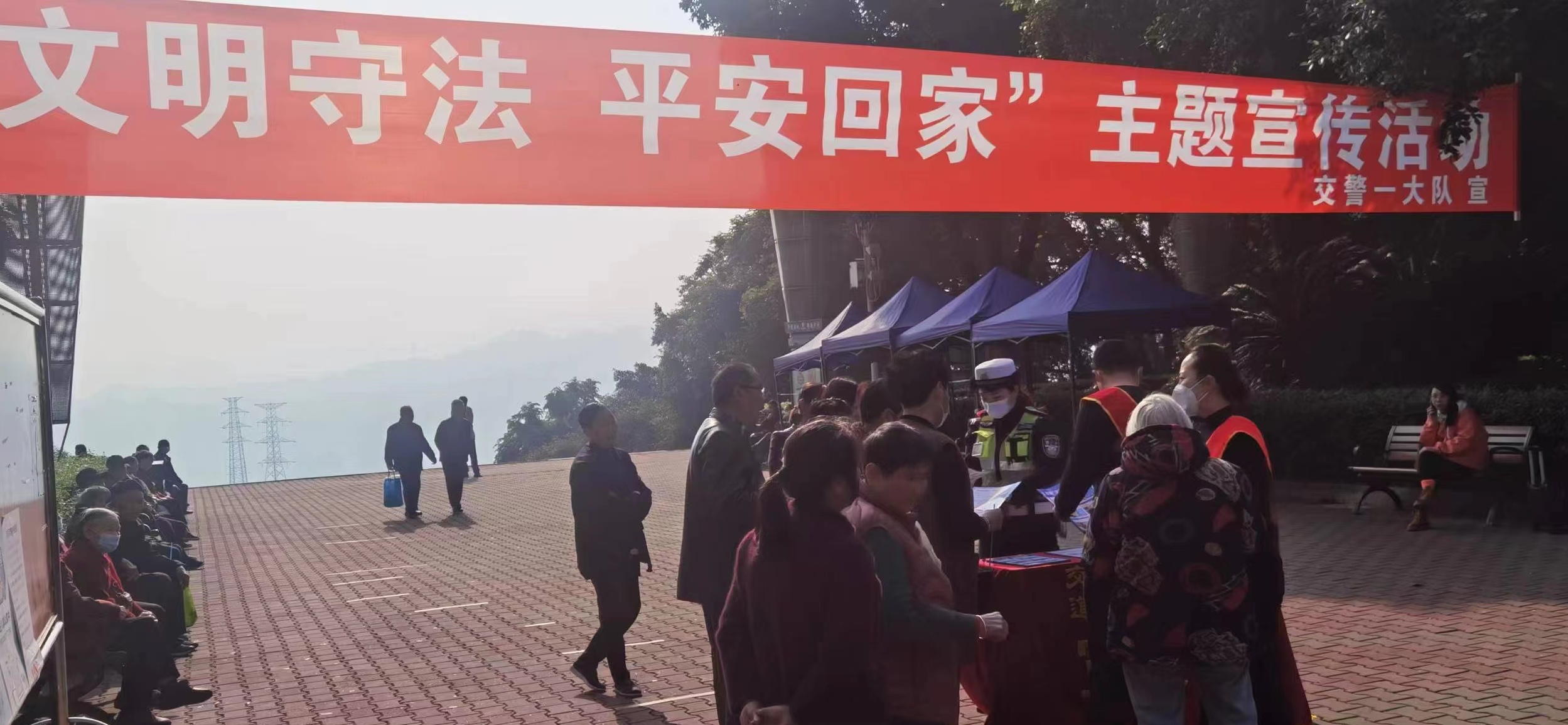 入廣場.jpg