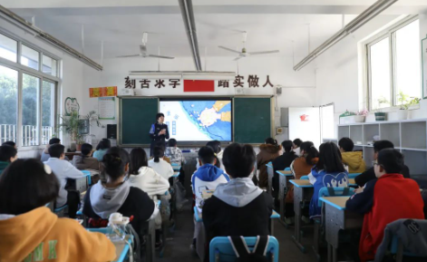成長賦能進校園 警校聯動保安全