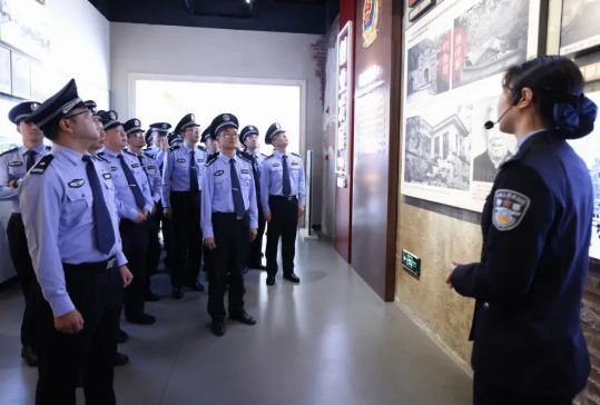 追尋先輩足跡 賡續奮斗榮光