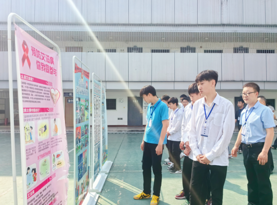 法治零距離  護航青少年 ——樂山市拘留所積極開展青少年法治警示教育