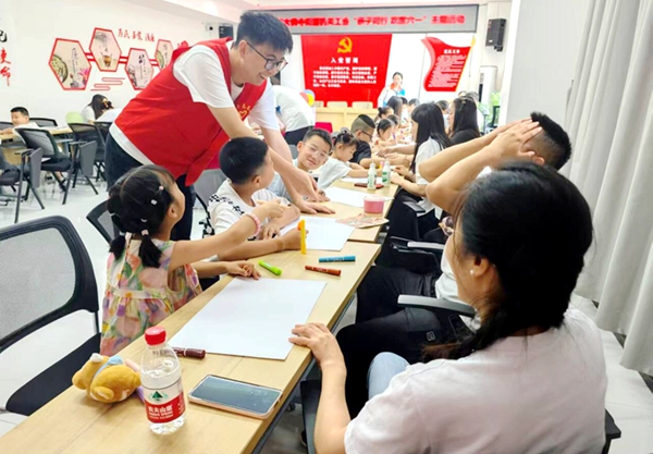 親子繪畫.jpg